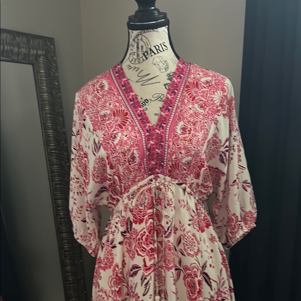 NWT Pink and White Floral Dress with Kimono Sleeves